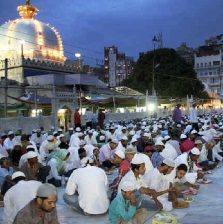 (Image credit: https://ajmerdargahsharif.com/langar.php)